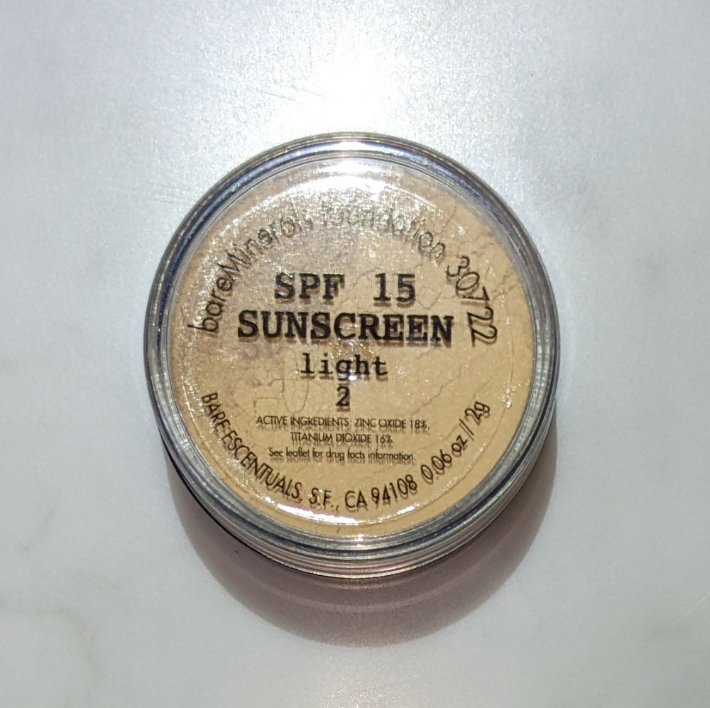 Bare Minerals / Bare Minerals Foundation / Bare Minerals Powder - Picture 2 of 3